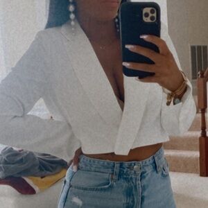 Super Cute White Crop Blazer🔥